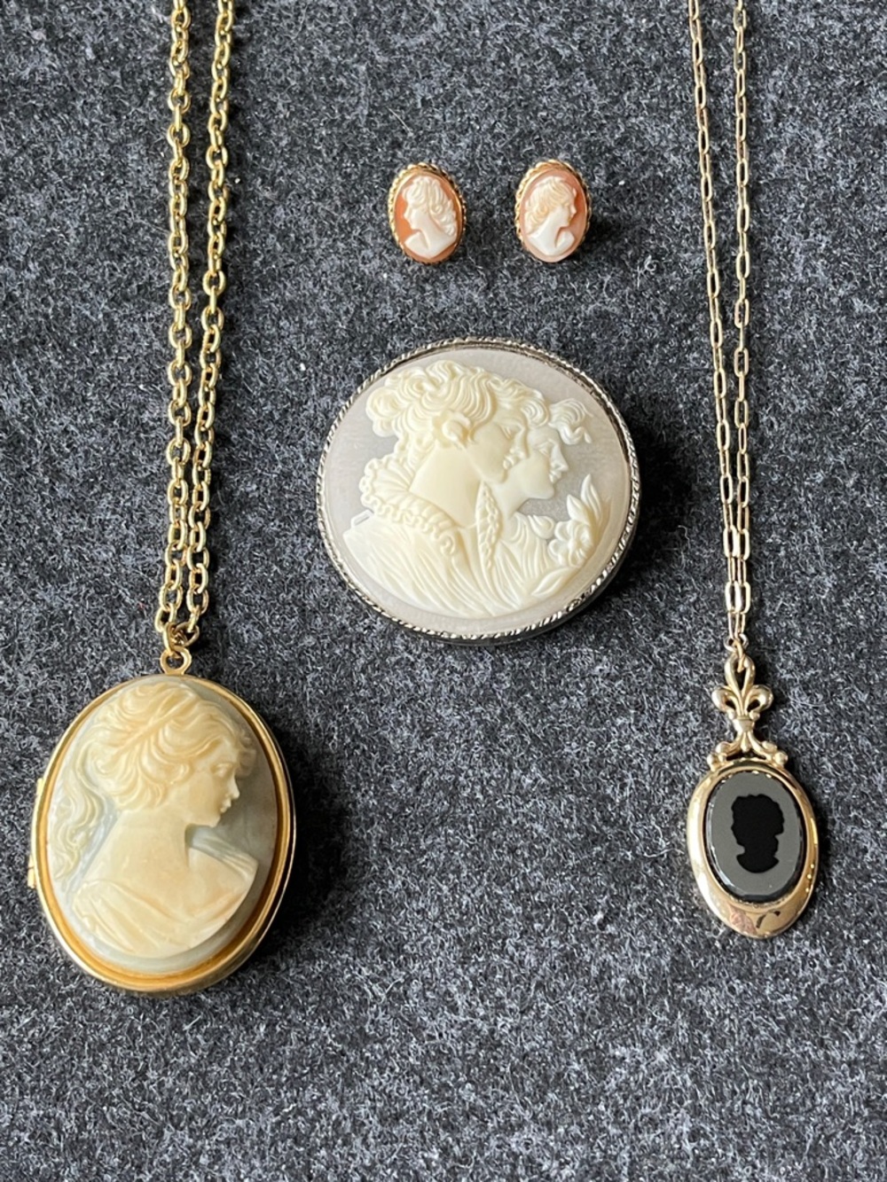 Vintage Estate Cameo Jewelry Lot Necklaces, Brooch, Pendant, Earrings, Locket